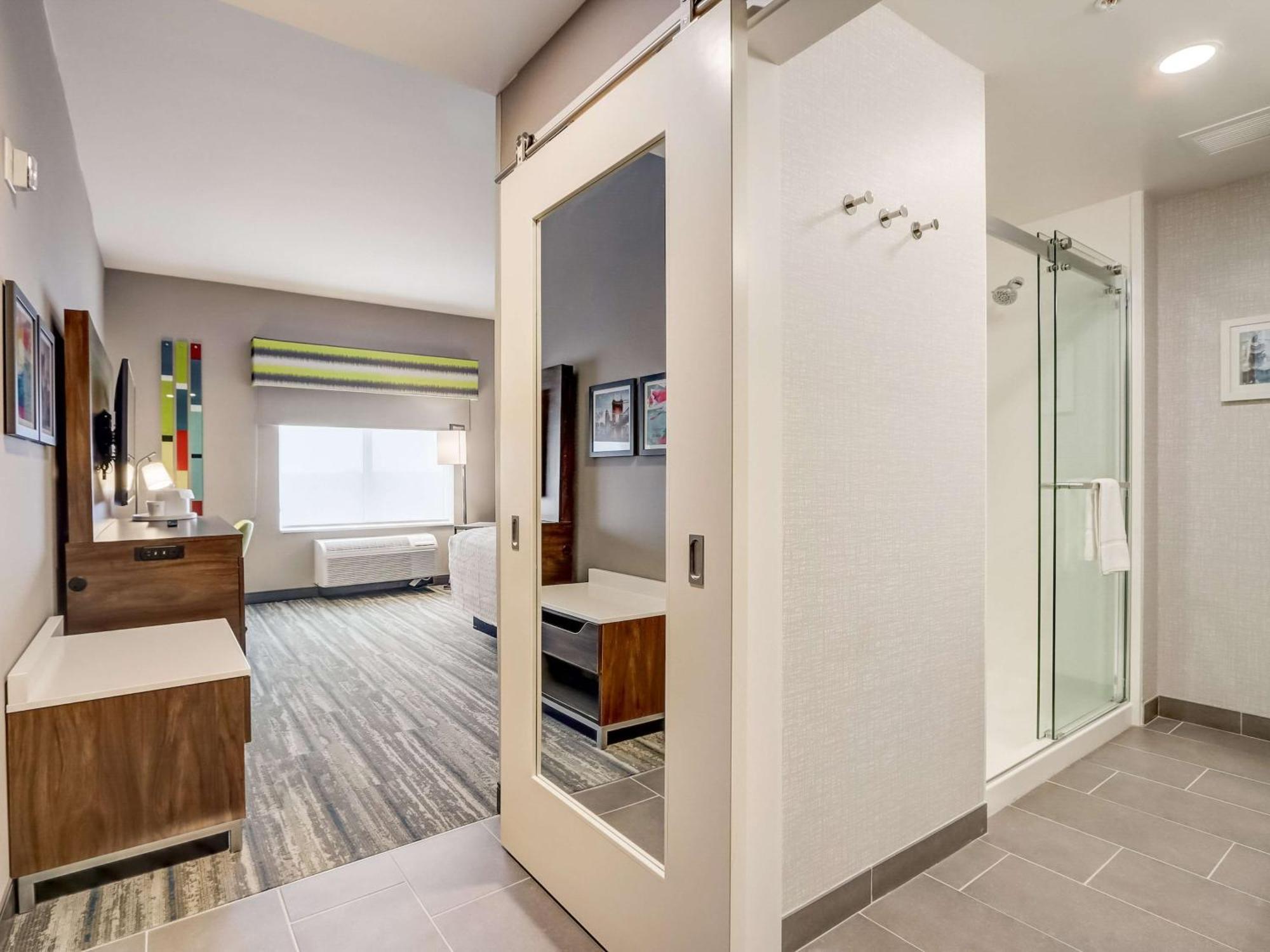 Hampton Inn & Suites Cincinnati Midtown Rookwood 외부 사진