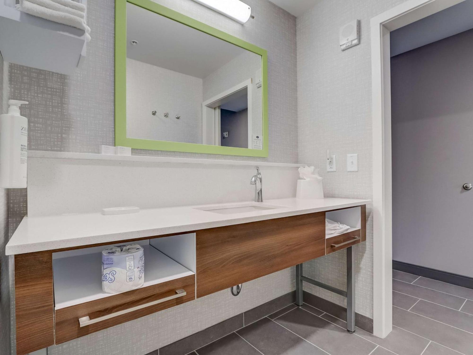 Hampton Inn & Suites Cincinnati Midtown Rookwood 외부 사진