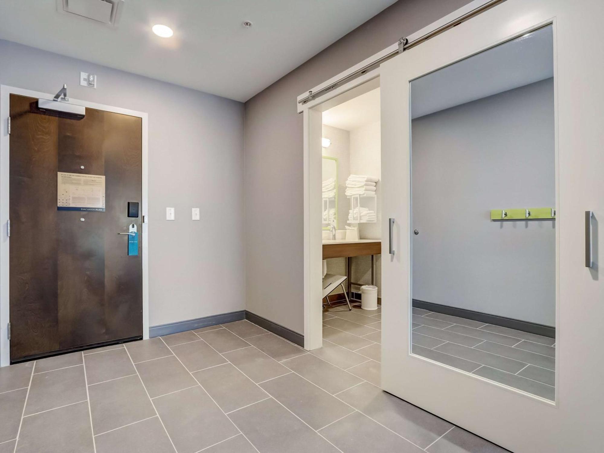 Hampton Inn & Suites Cincinnati Midtown Rookwood 외부 사진