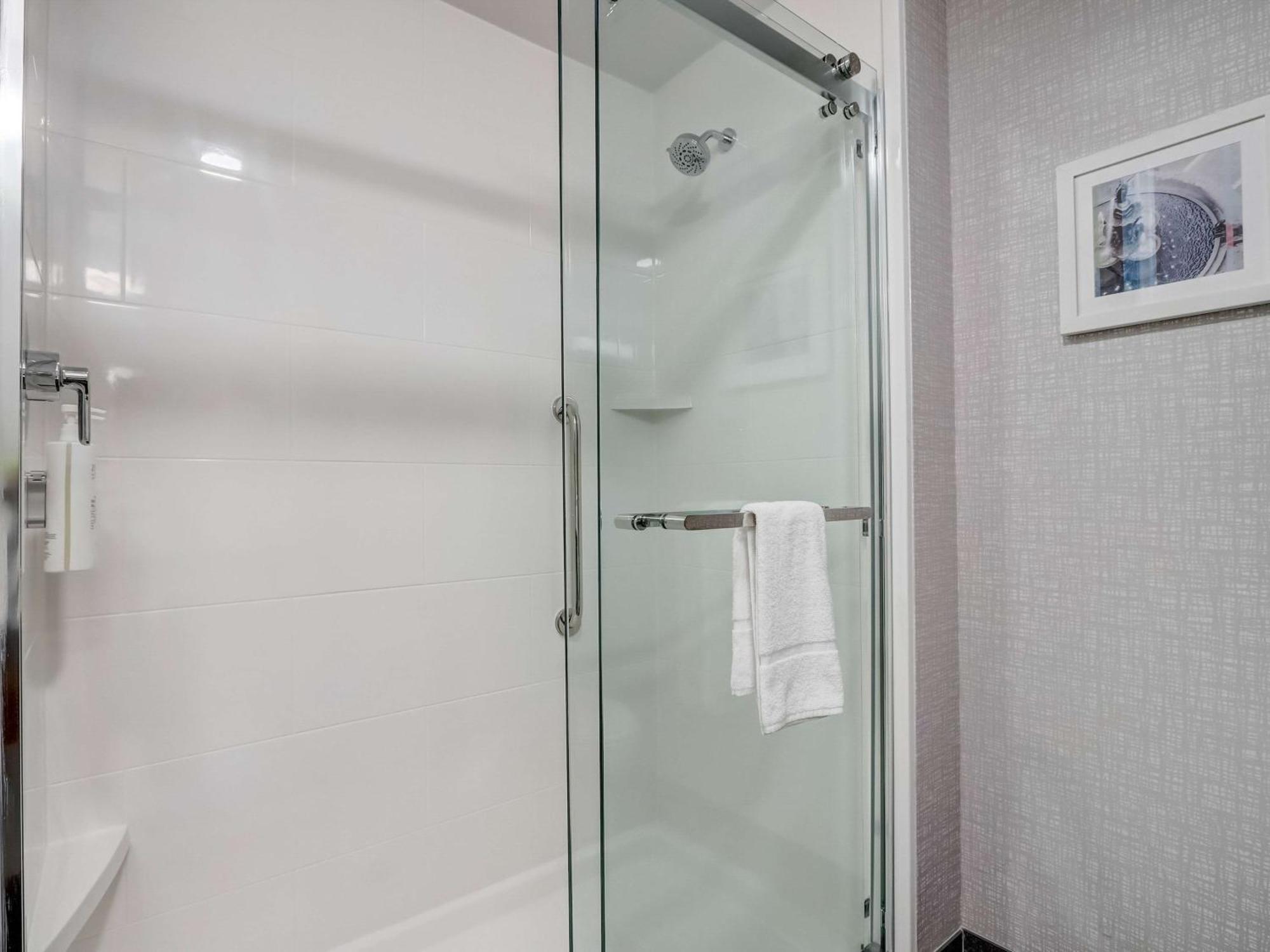 Hampton Inn & Suites Cincinnati Midtown Rookwood 외부 사진