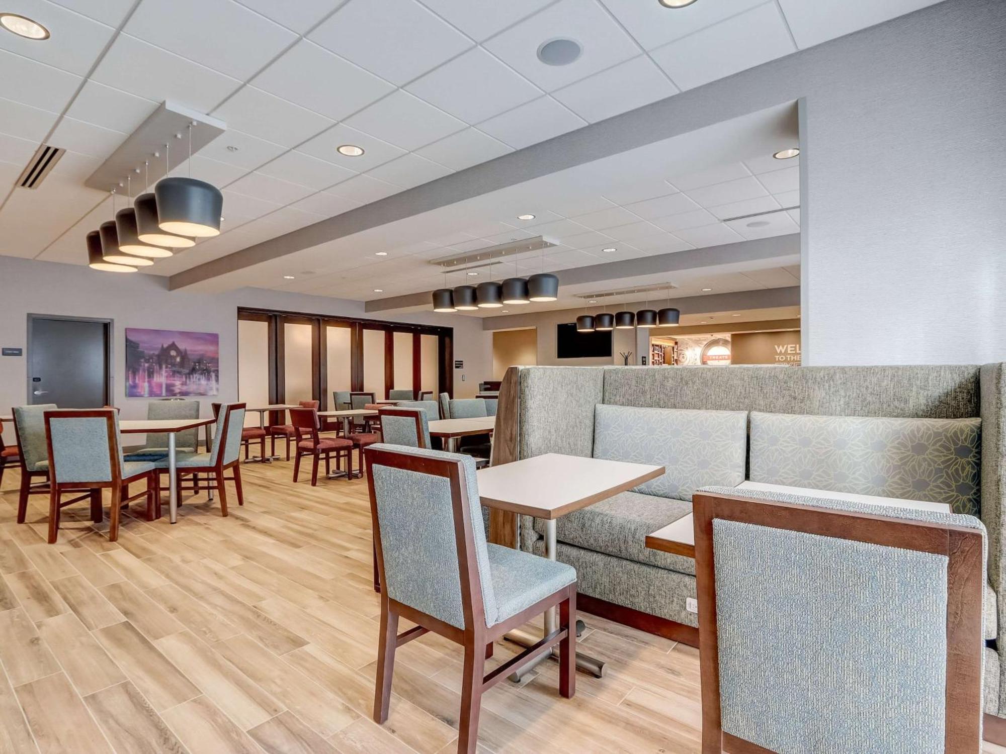 Hampton Inn & Suites Cincinnati Midtown Rookwood 외부 사진